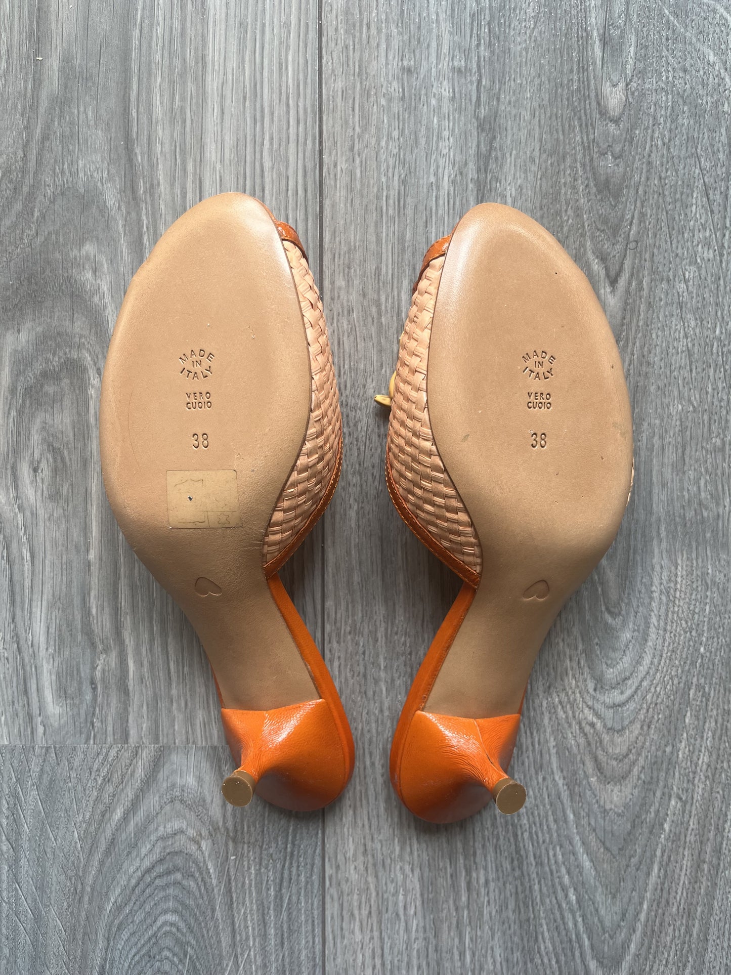 Moschino Cheap and Chic orange fruit kitten heels eu 38/7 US
