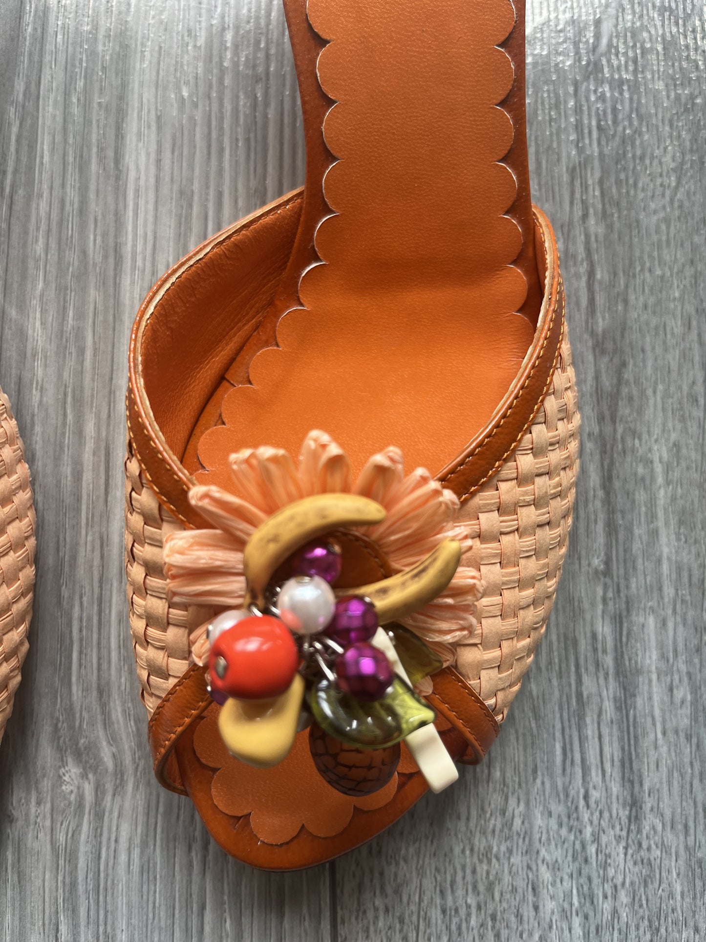 Moschino Cheap and Chic orange fruit kitten heels eu 38/7 US