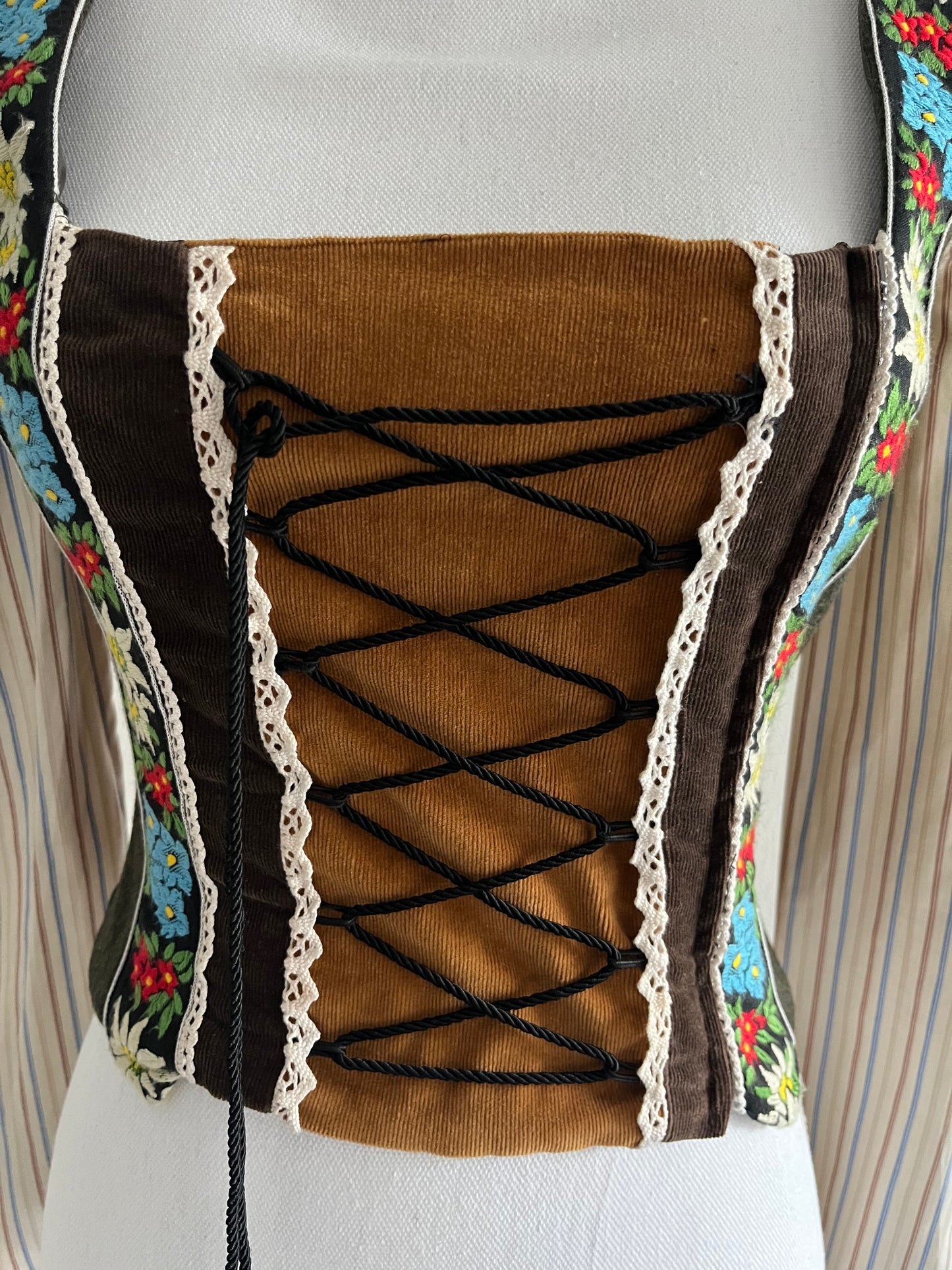 D&G fall winter 2002 corset