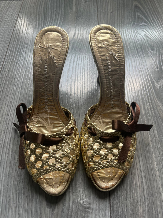 Giusseppe Zanotti Gold kitten heels 37 EU/ US 6