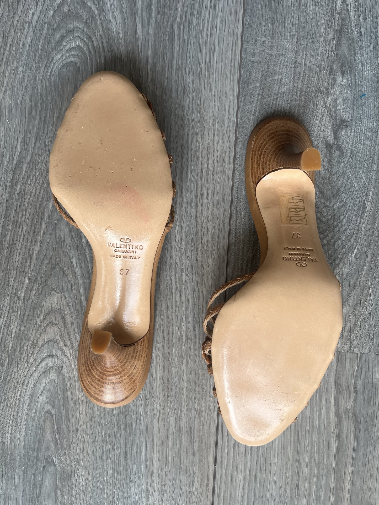 Valentino floral gemstones kitten heels 37 EU/6 US
